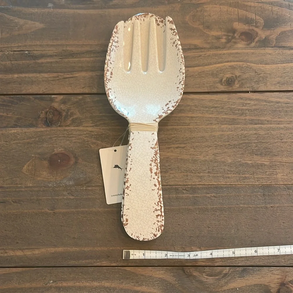 NWT Tommy Bahama Off White Rustic Crackled Salad Server Set Serving Spoon Fork